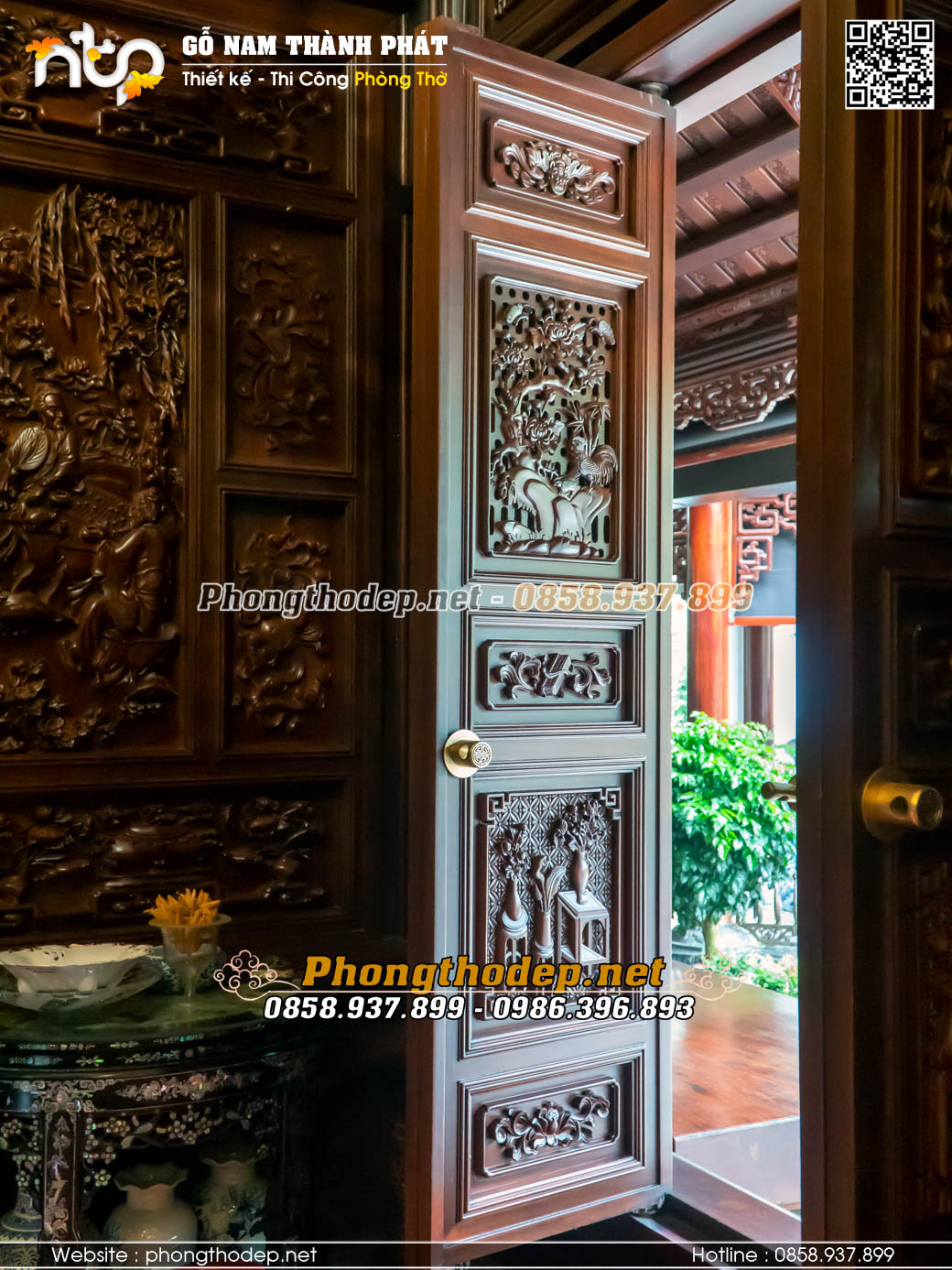 Cửa gỗ nhà thờ được làm từ gỗ lim chọn lọc kỹ càng