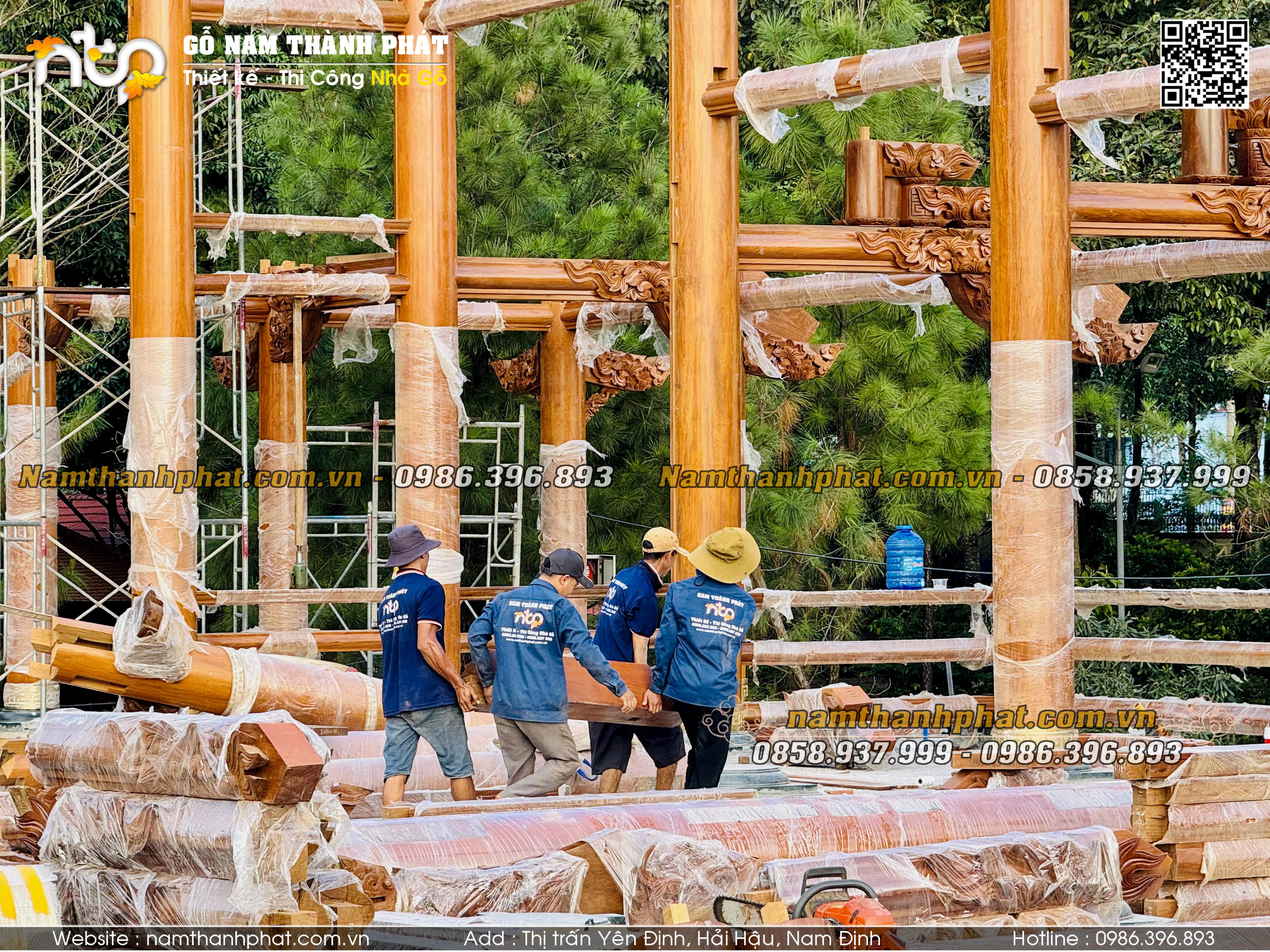 Lắp dựng nhà 5 gian thông hiên